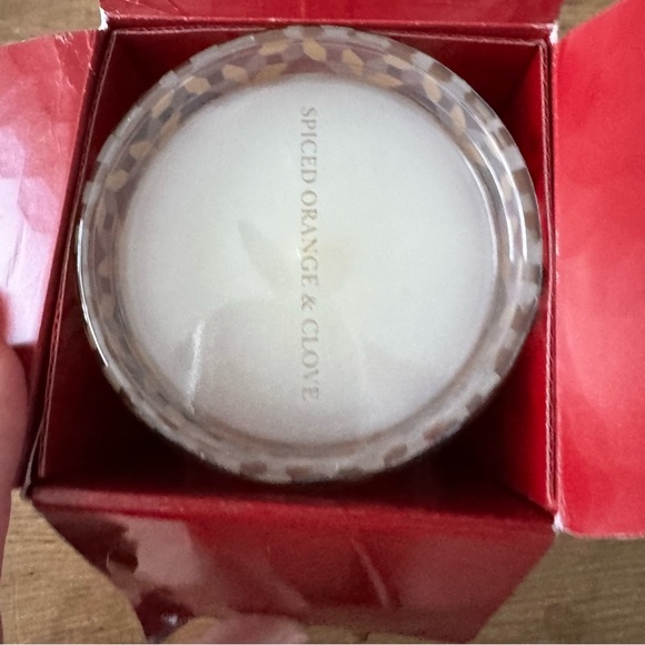 NEW in Box NEST Spiced Orange & Clove Scented Candle ~ 8.1 oz - Picture 5 of 8